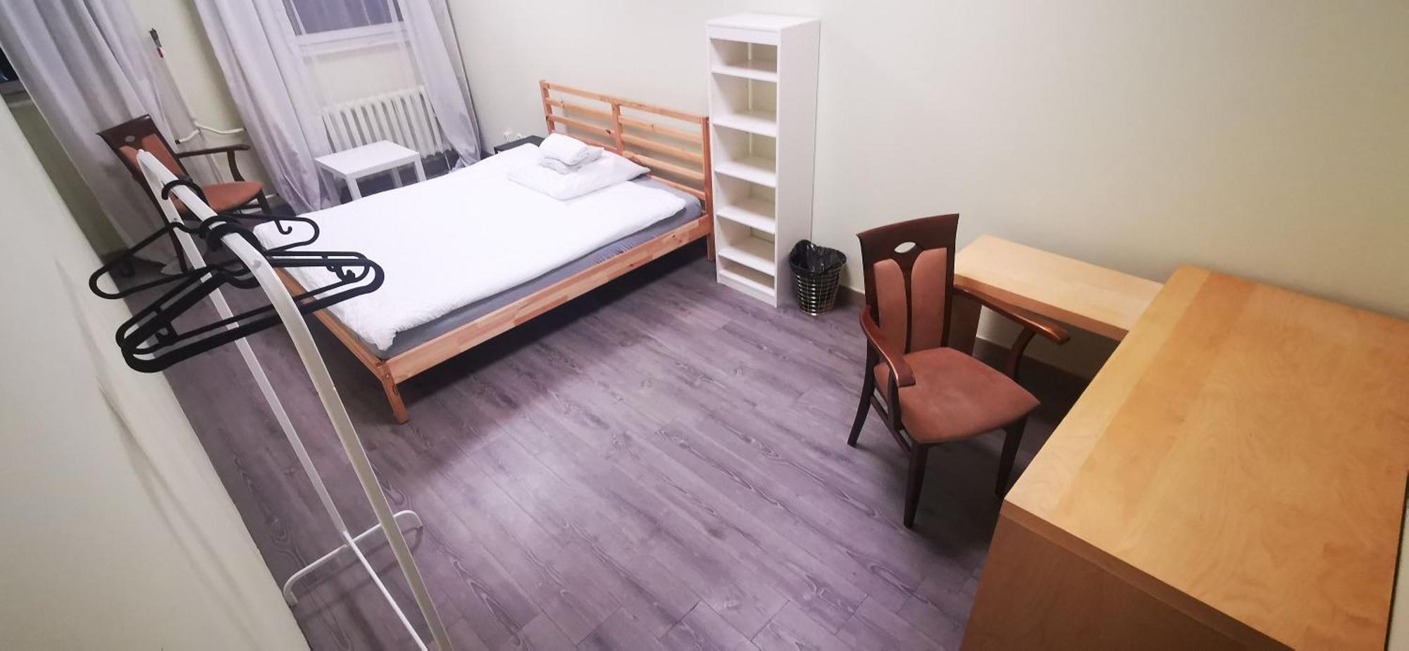Hostel Powstaniec Wola - Private Rooms Warschau Buitenkant foto