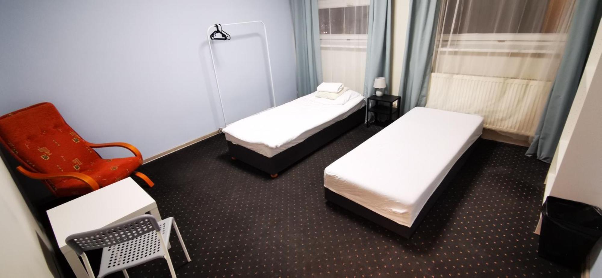 Hostel Powstaniec Wola - Private Rooms Warschau Buitenkant foto