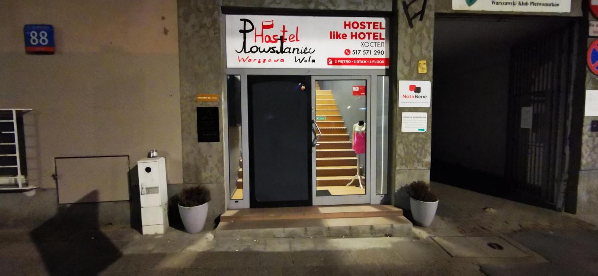 Hostel Powstaniec Wola - Private Rooms Warschau Buitenkant foto